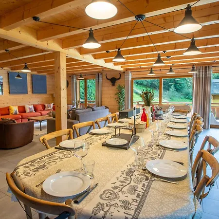 Clemalou 14-15 Personnes Chalet Châtel