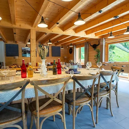 Clemalou 14-15 Personnes Châtel